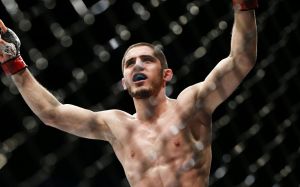 Ислам Махачев победил Армана Царукяна на UFC Fight Night 149