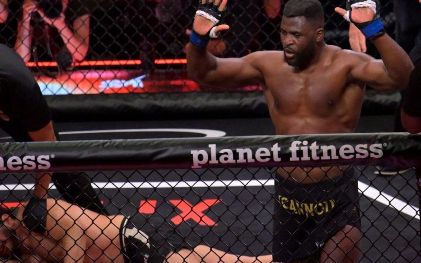 Фрэнсис Нганну нокаутировал Филипе Линса на MVP MMA 1