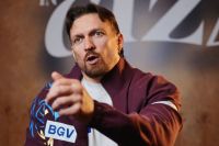 Александр Усик отреагировал на странный прогноз Чисоры на его бой с Верховеном
