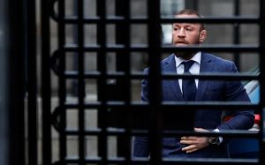 Джо Роган оценил шансы Конора МакГрегора на возобновление карьеры: "Он продолжает тусоваться"
