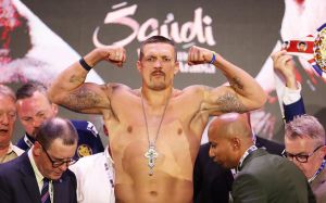 Александр Красюк отреагировал на отказ Усика от титула WBO